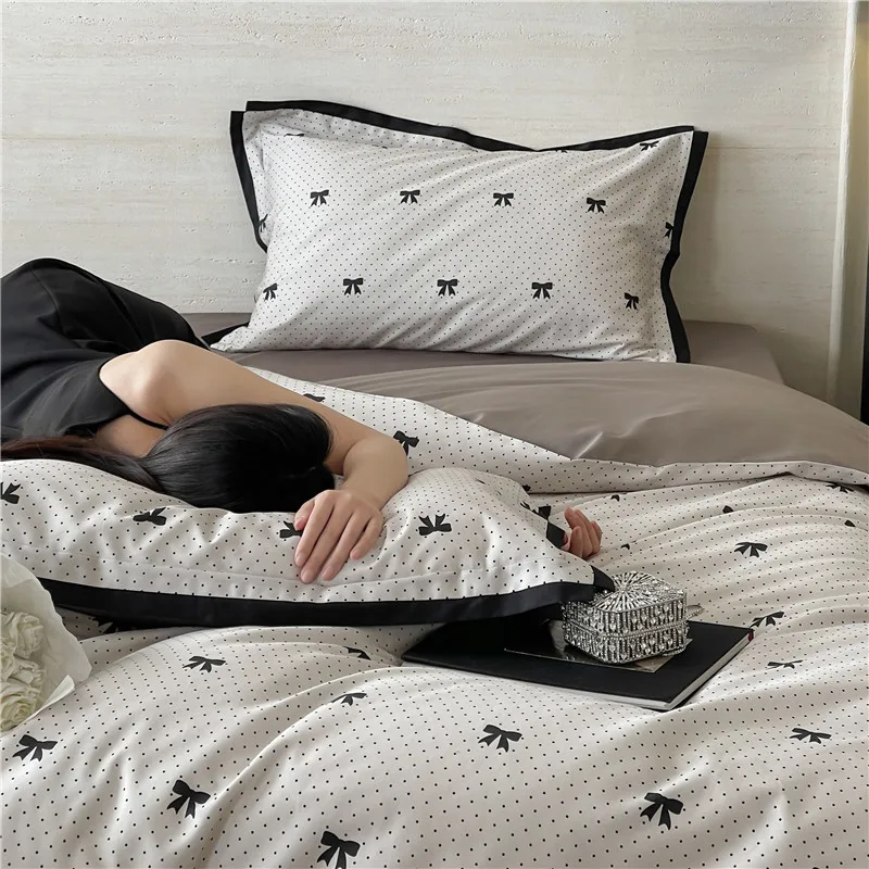 

Настраиваемое французское постельное белье из четырех частей из хлопка с цифровой печатью