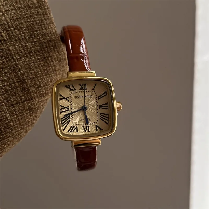 Casual fashion square watch for women temperament light luxury niche different design ladies quartz watch relojes para mujer