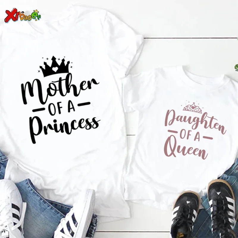 

Mother Days Tshirt Family Matching T Shirt Outfits Mother 's Day Gift Clothes Princess Queen Shirt Mom Daughter Matching Clothes