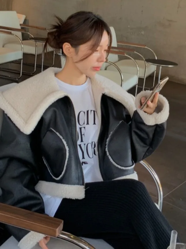 肥厚ラムファーショートジャケットジッパー統合 Pu レザー女性の冬のコート大きな襟アウター韓国スタイル