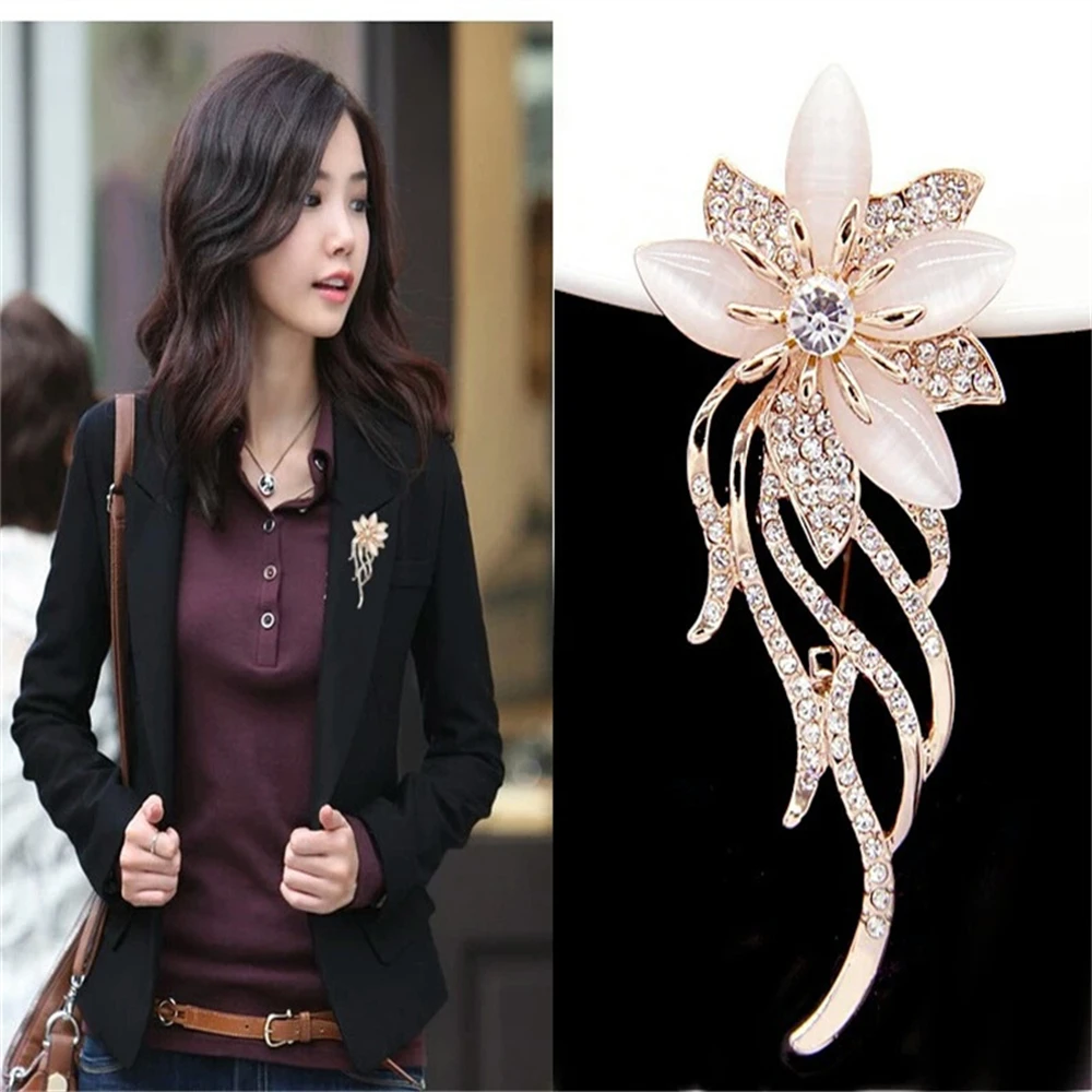 Fashionable Opal Stone Flower Brooch Pins Garment Accessories Inlaid Rhinestone Metal Brooches for Women Party Wedding Gifts