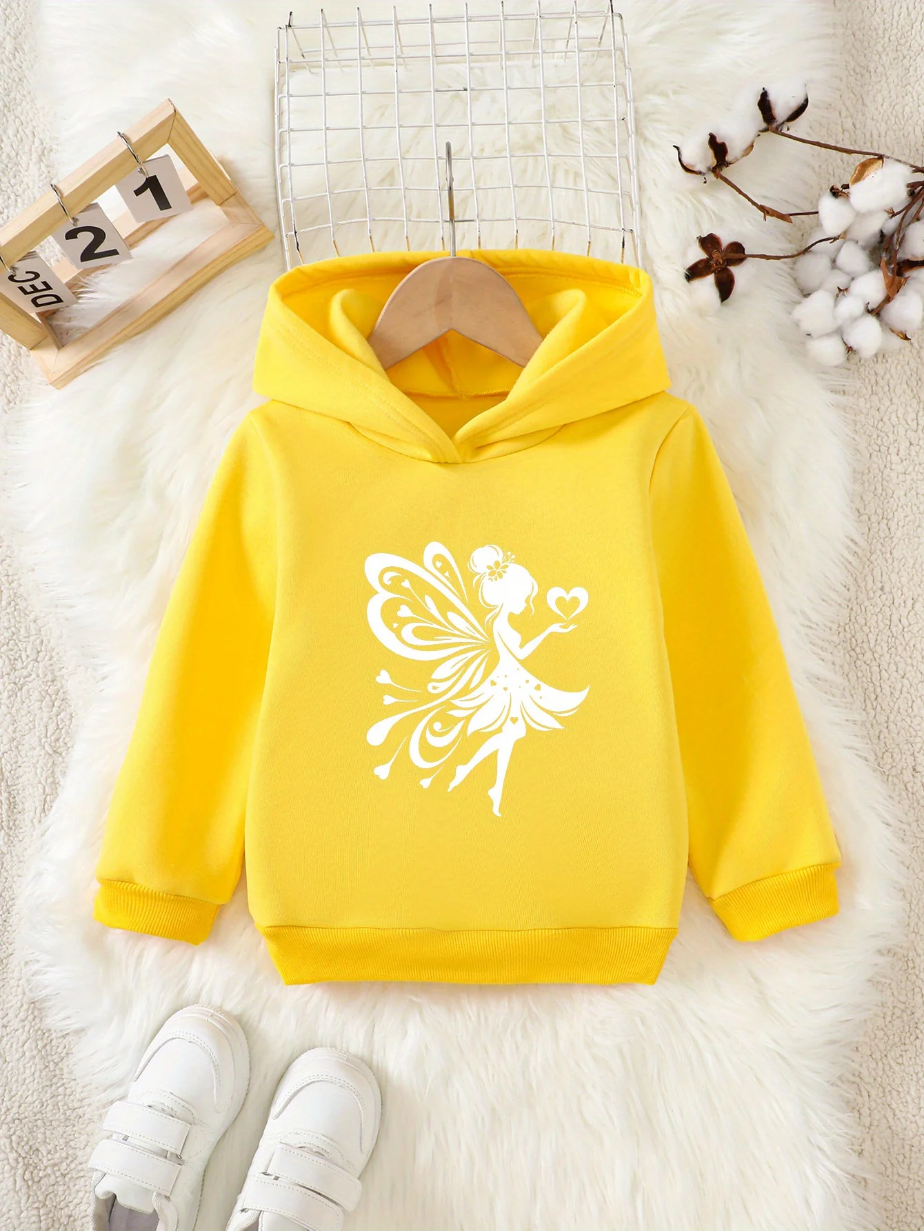 Hoodies for boys and girls, perfect for outdoor travel and sports, and a great Christmas gift for children in autumn and winter.