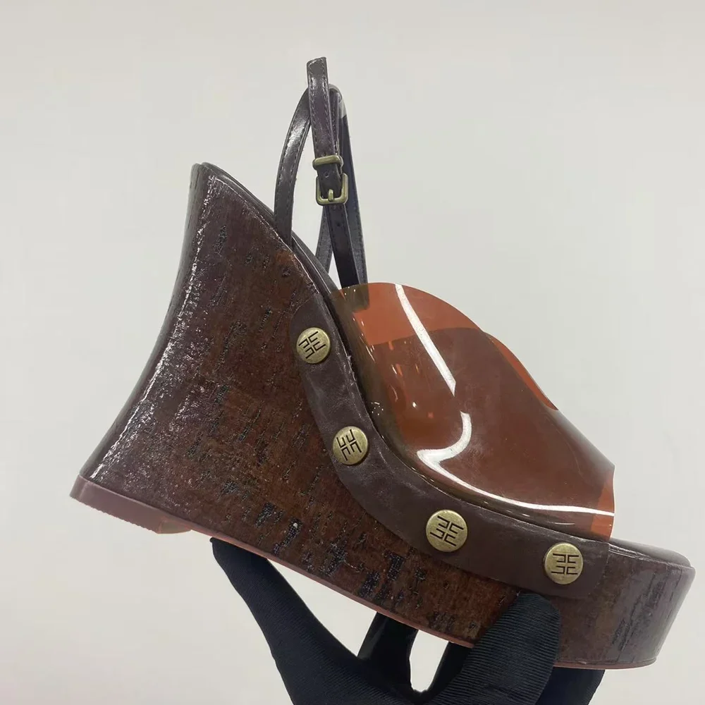 

Transparent Platform Sandas Sexy Pointed Toe Metal Rivet Buckle New Arrivals Fashion Womne Modern Shoes