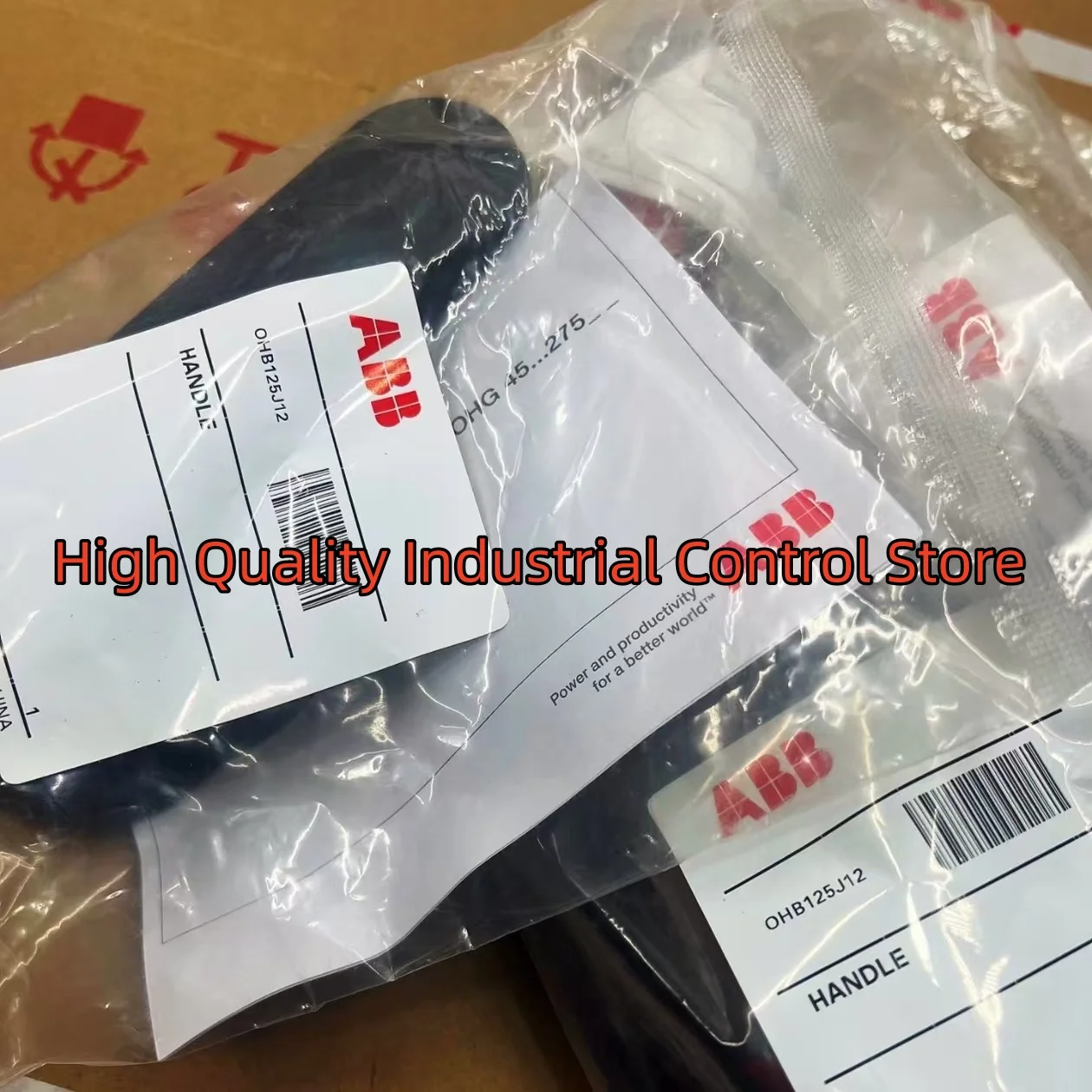 

Ручка выключателя-изолятора OHB125J12, OHB145J12, OHB175J12. Новая, оригинальная.