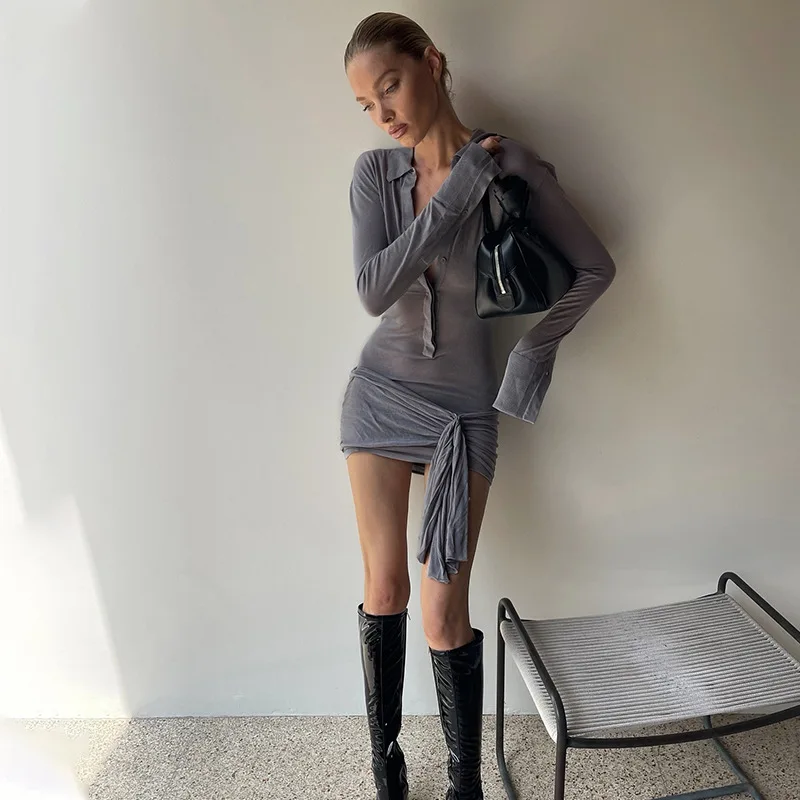 Frauen-Umlegehemden 2025, sexy Riemchen-Plissee-Bandag-Minikleid, Revers, einreihig, durchsichtiges Kleid, langärmelig, Partykleid