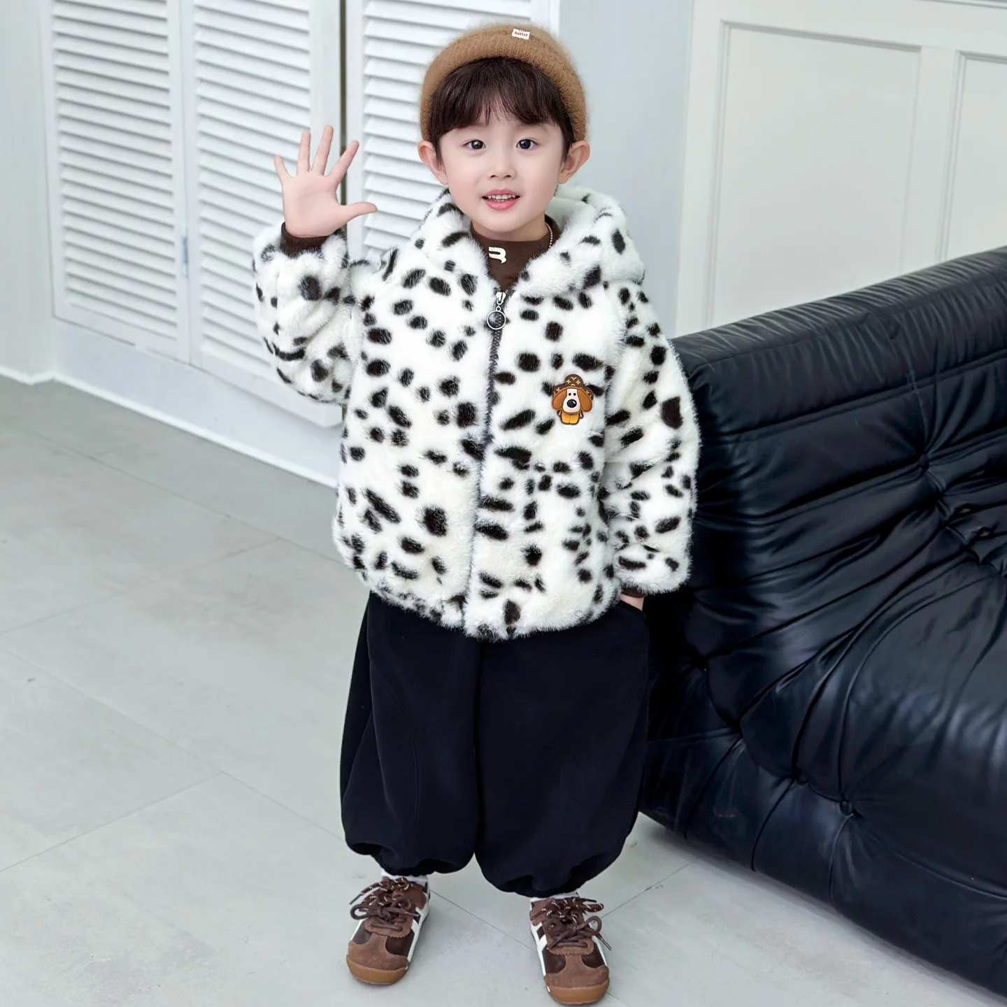 

Утепленная хлопковая куртка для мальчиков на осень-зиму: модная, теплая, водонепроницаемая, с капюшоном, на молнии, с длинными рукавами