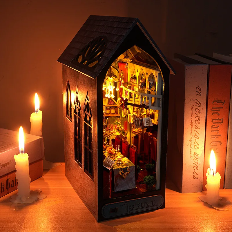 Zestaw DIY Nook do książek, drewniane figurki, drewniany domek dla lalek, zestaw do składania, puzzle 3D, dekoracje do wkładania w półkę na książki, zabawki, prezenty