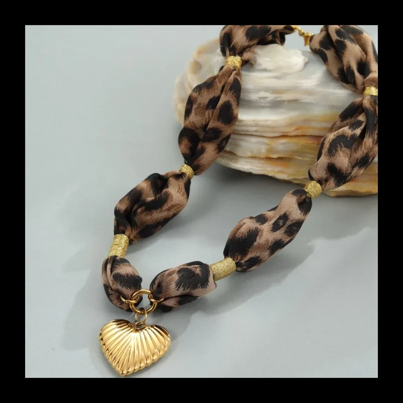 مثير ليوبارد طباعة وشاح حريري الحب قلادة قلادة من الفولاذ المقاوم للصدأ لا تتلاشى تصميم تحسس سلسلة الترقوة بالجملة #2