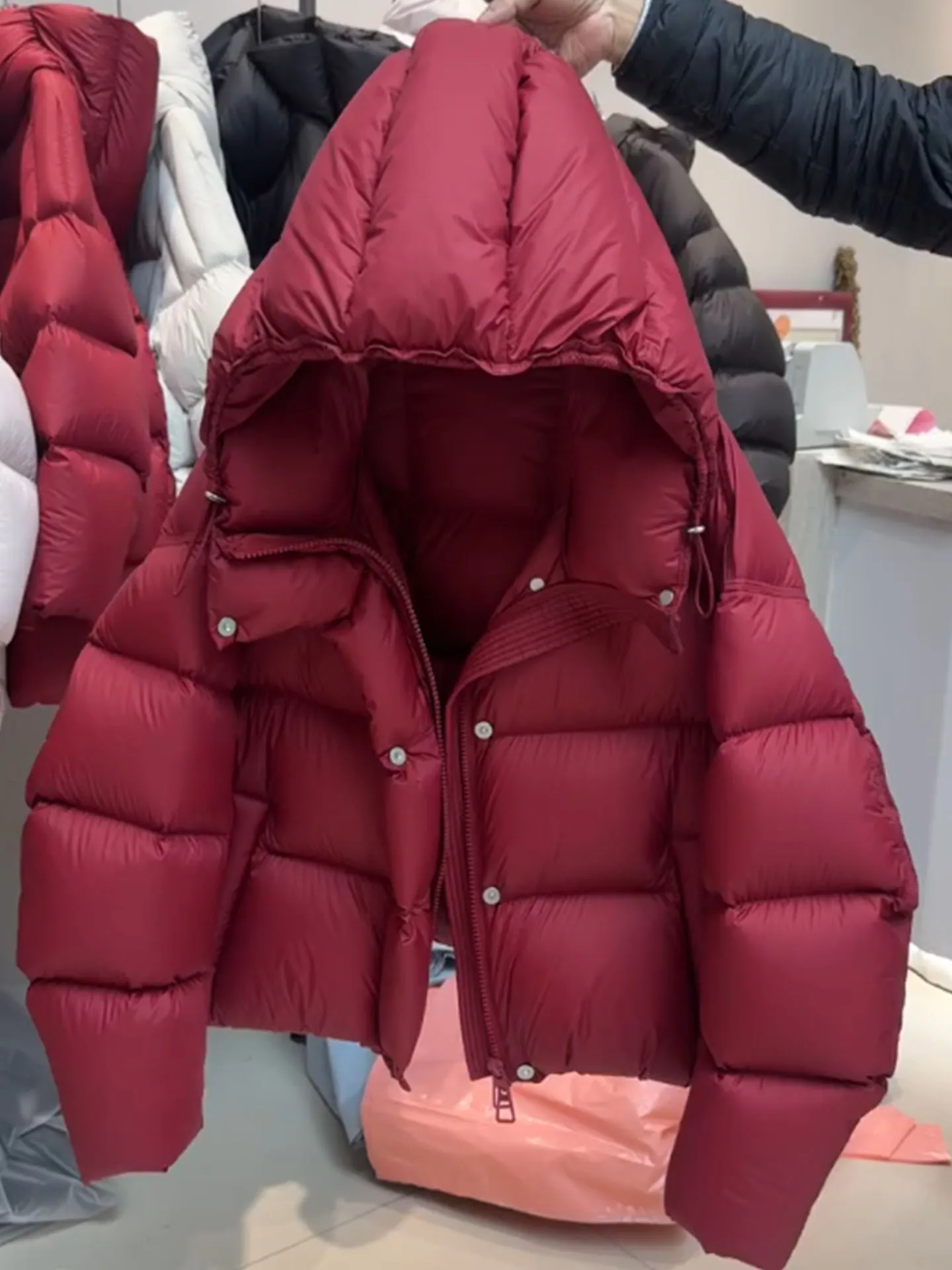 Puff Red ort Piumino da donna Jaet 2025 Nuovo inverno Faion Coreano Sle Vita alta Lungo Sve Thiened Fibra di poliestere