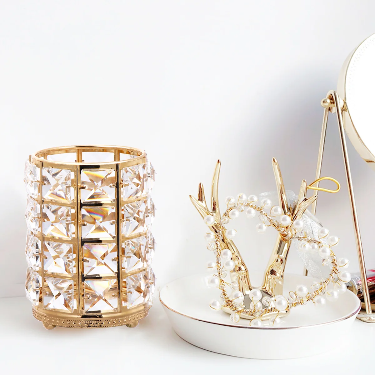 

Large Size Golden Crystal Cosmetics Brush Holder Hollow Lace Exquisite Detail Easy Clean Storage Decor Home Store