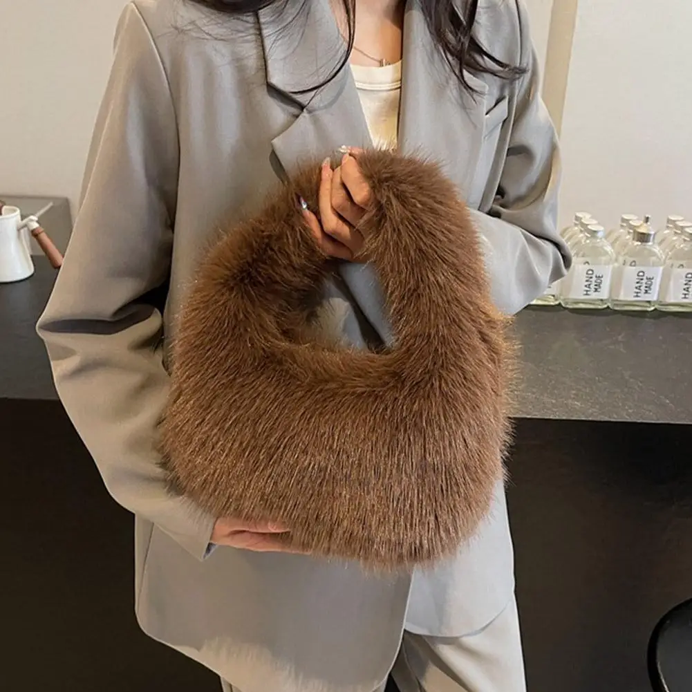 Mode Weiche Plüsch Halbmond Taschen für Frauen Designer Flauschigen Faux Pelz Dame Handtaschen Luxus Kleine Tote Weibliche Winter Geldbörsen