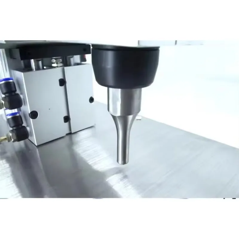 

Портативный миниатюрный ручной ультразвуковой сварочный аппарат для точечной сварки, ручной ультразвуковой аппарат для сварки пластика для изготовления ушных петель для масок