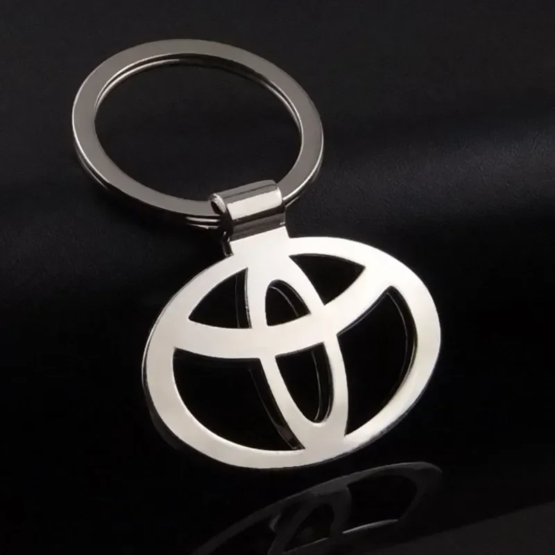 Car Key Ring Alloy Keychain for Toyota Rav4 Prado Corolla CHR Avalon Highlander Tacoma Hilux Previa Avensis Camry Land Cruiser