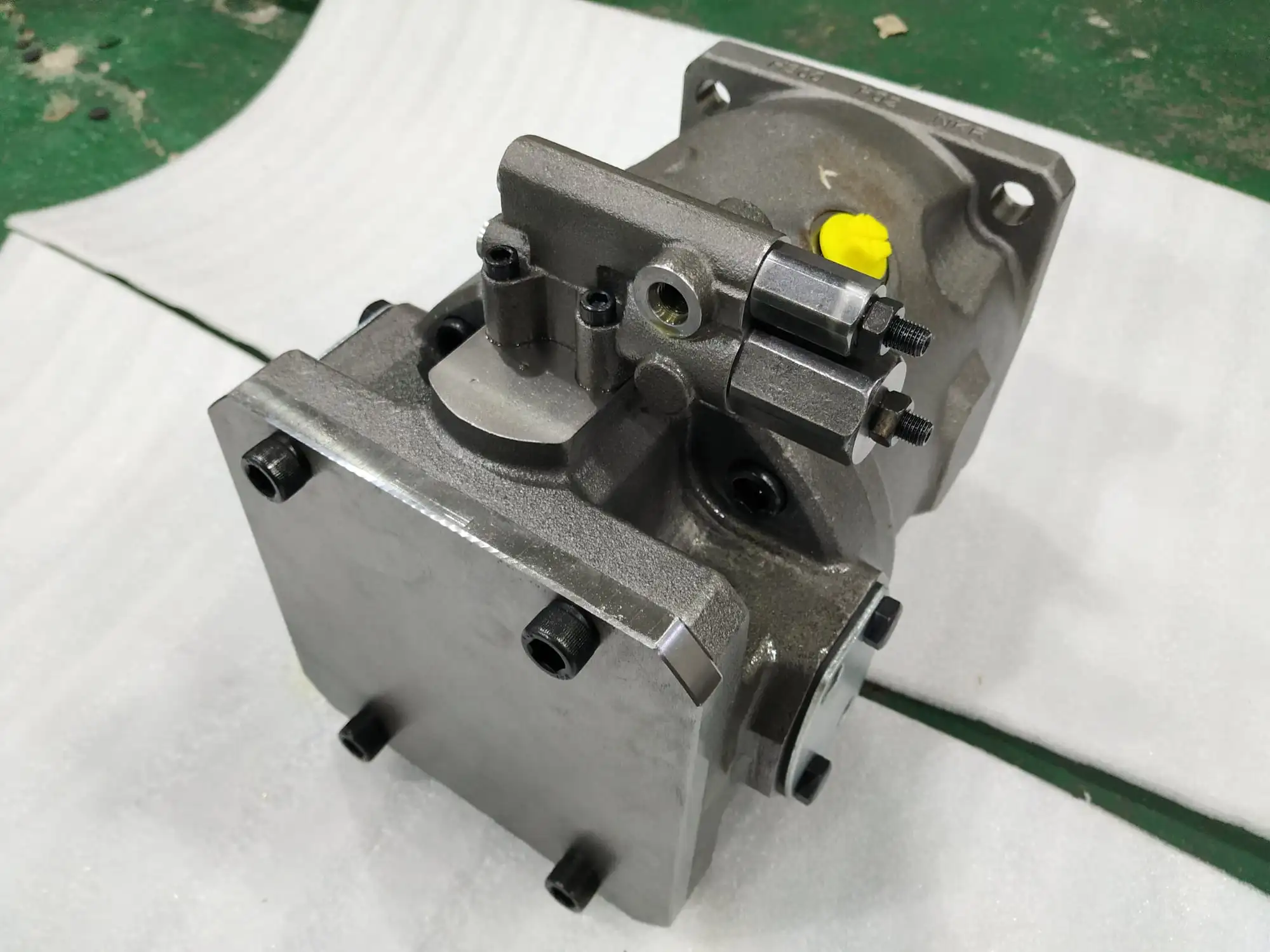 Trade assurance A10V series A10VO63LA8DS/53R-VUC12NOO hydraulic pump