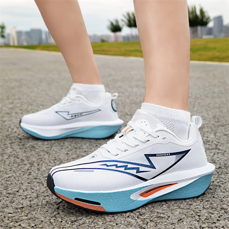Carbon Plate Running Shoes Men Women Trainers Outdoor Platform Athletic Shoes Unisex Comfortable Breathable Men's Sports Shoes