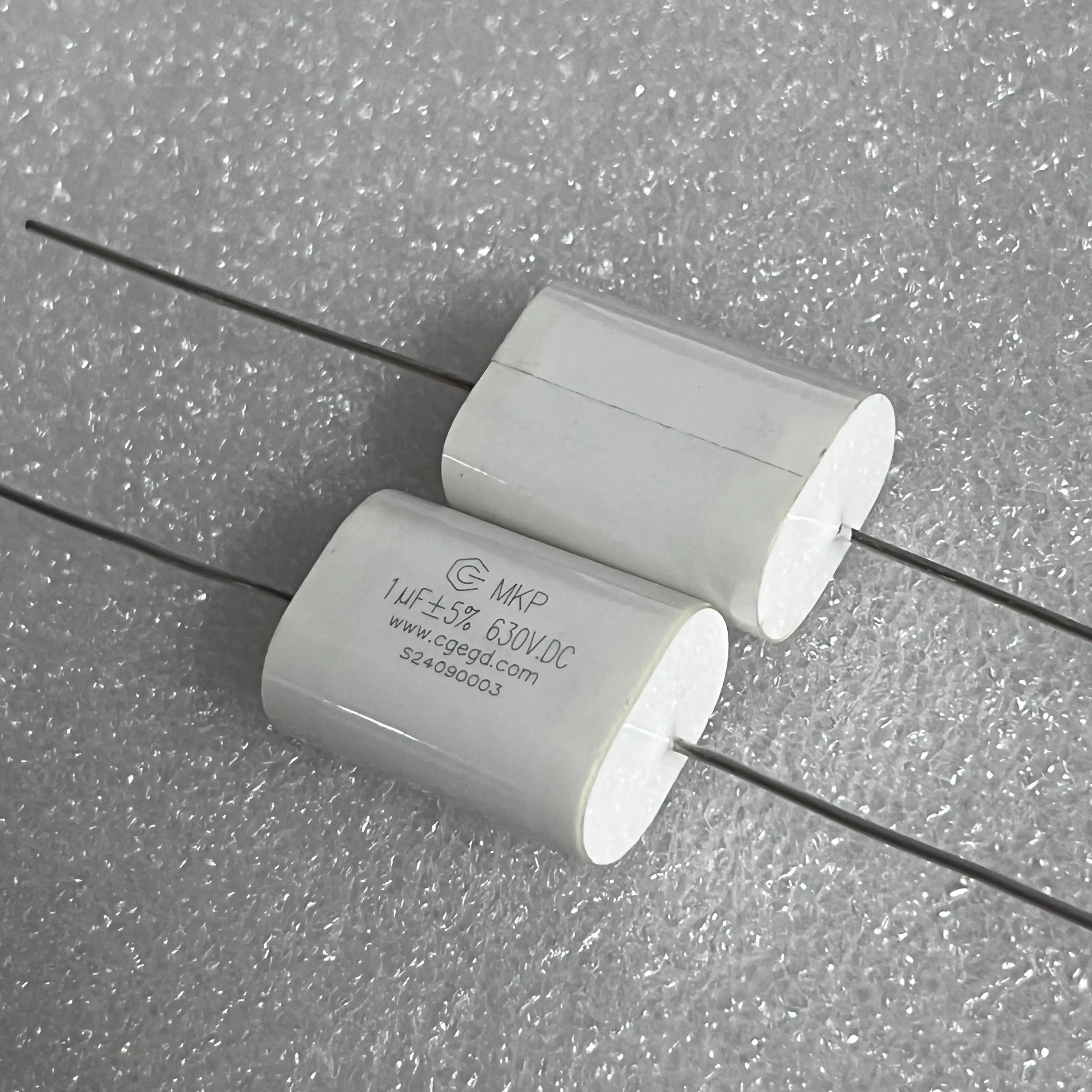 

10PCS/Brand new MKP type 1UF 630V DC thick copper pin IGBT non-inductive absorption capacitor