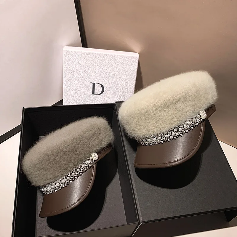 2026 Women's Winter Rabbit Fur Leather Flat Top Hand Beaded Beret Vintage British Short Brim Newsboy Hat