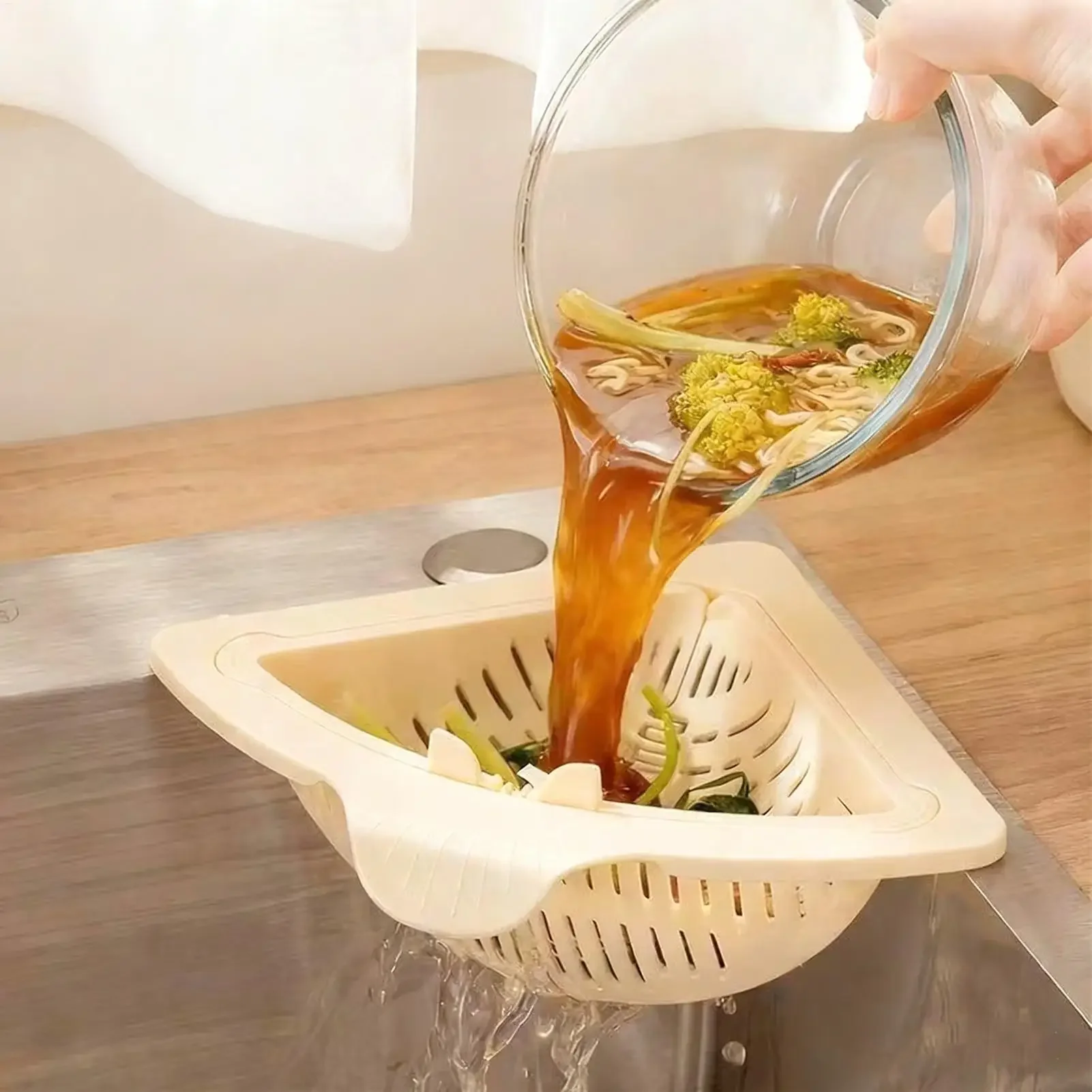 Magnetic Suction Wall-mounted Draining Basket New Kitchen Cleaning Food Residue Storage Rack Multifunctional  Sink Filter Basket