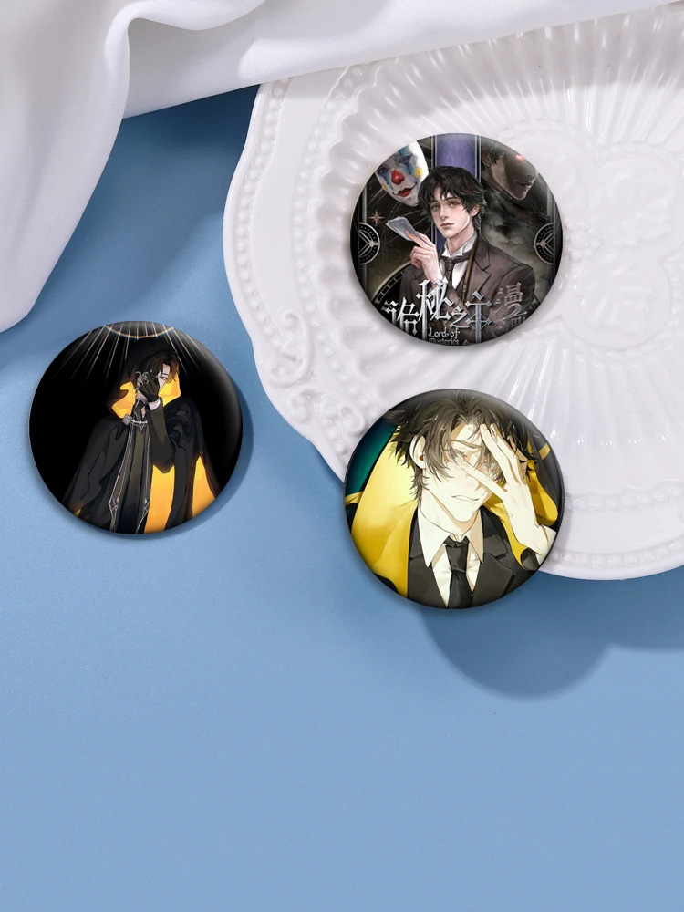 أنيمي سيد الألغاز لينة زر دبوس شارة معدنية الإبداعية بروش لحقيبة الملابس قبعة ديكور مجوهرات اكسسوارات هدية تذكارية