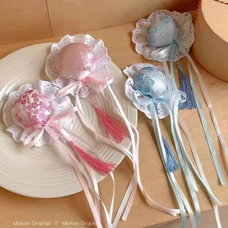 "Nuevo juego de pinzas y bollos para el cabello hechos a mano de estilo chino: 2 piezas de accesorios para el cabello de tela mixta con bordes y cintas onduladas | Dulce diario