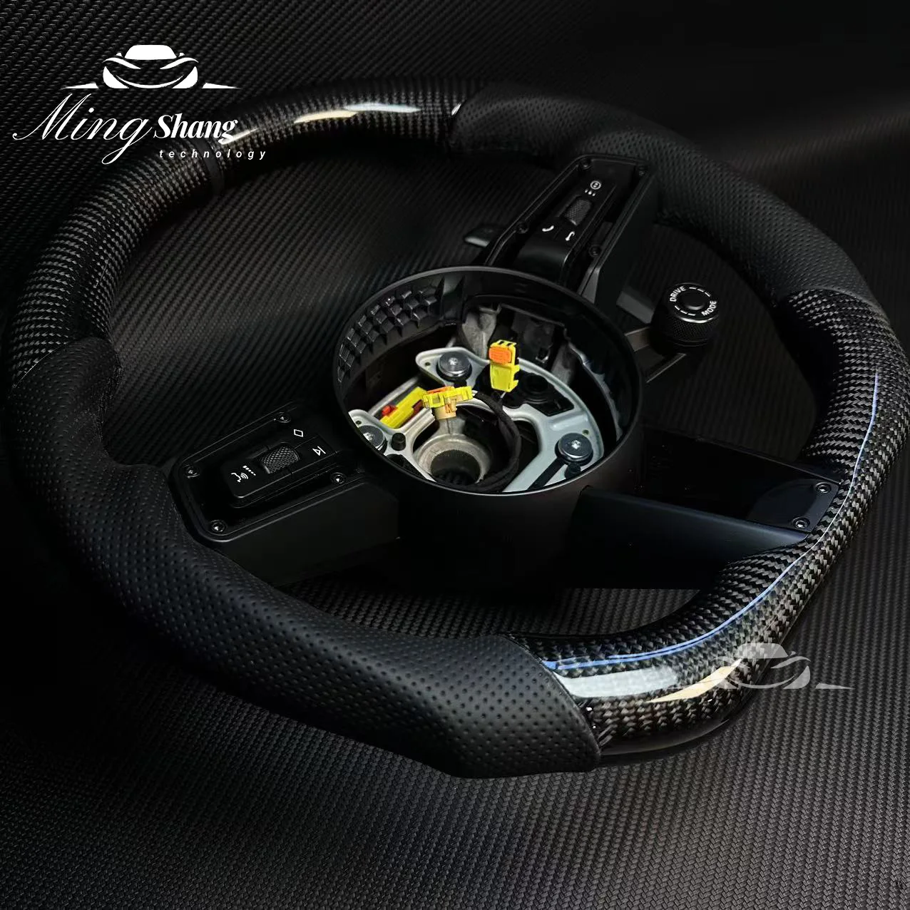 Black label carbon fiber Sports steering wheel assembly for Porsche's new 911 718 Paramela Taycan Tayenne Macan Cayman Cayenne