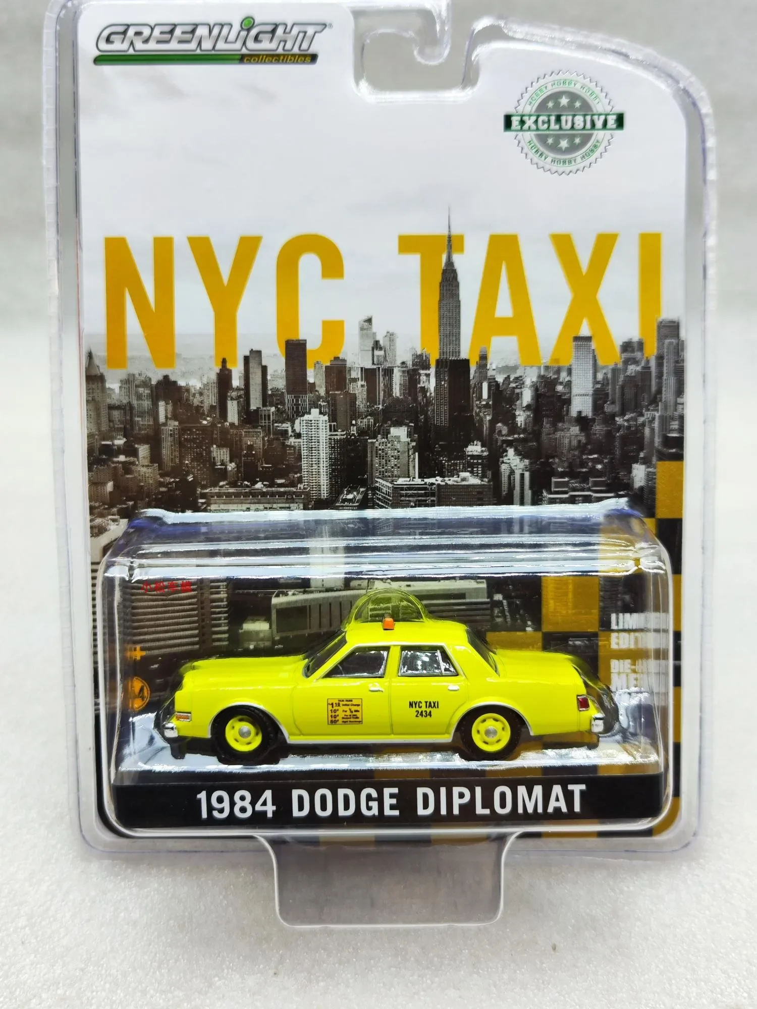 

1:64 1984, Diplomat Dodge-NYC Taxi, литая под давлением модель автомобиля из металлического сплава, игрушки для коллекции подарков