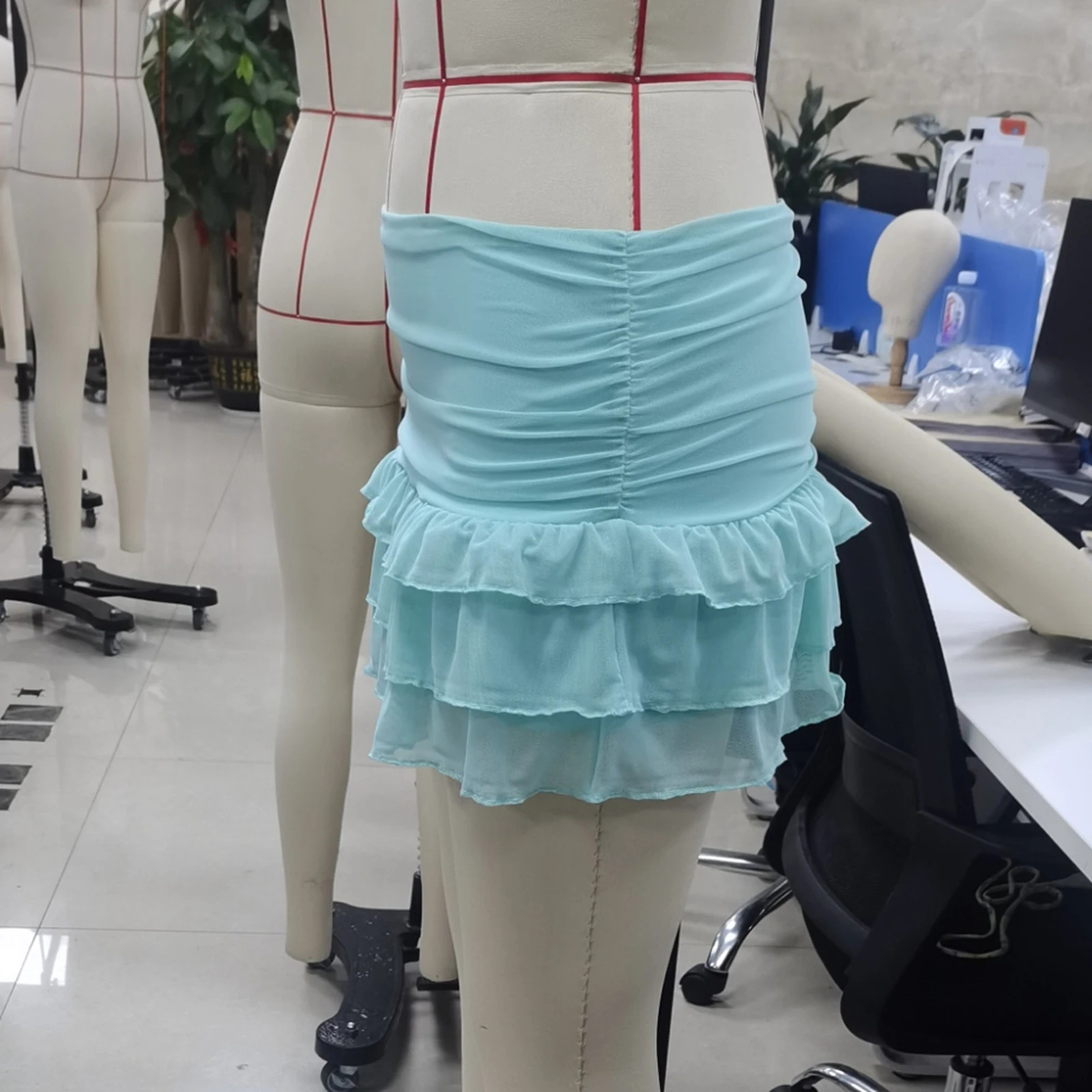 

Women Layered Ruffle Mini Skirt Solid Color Low Waist Short Skirts For Beach Vacation Summer Party Daily Wear Streetwear