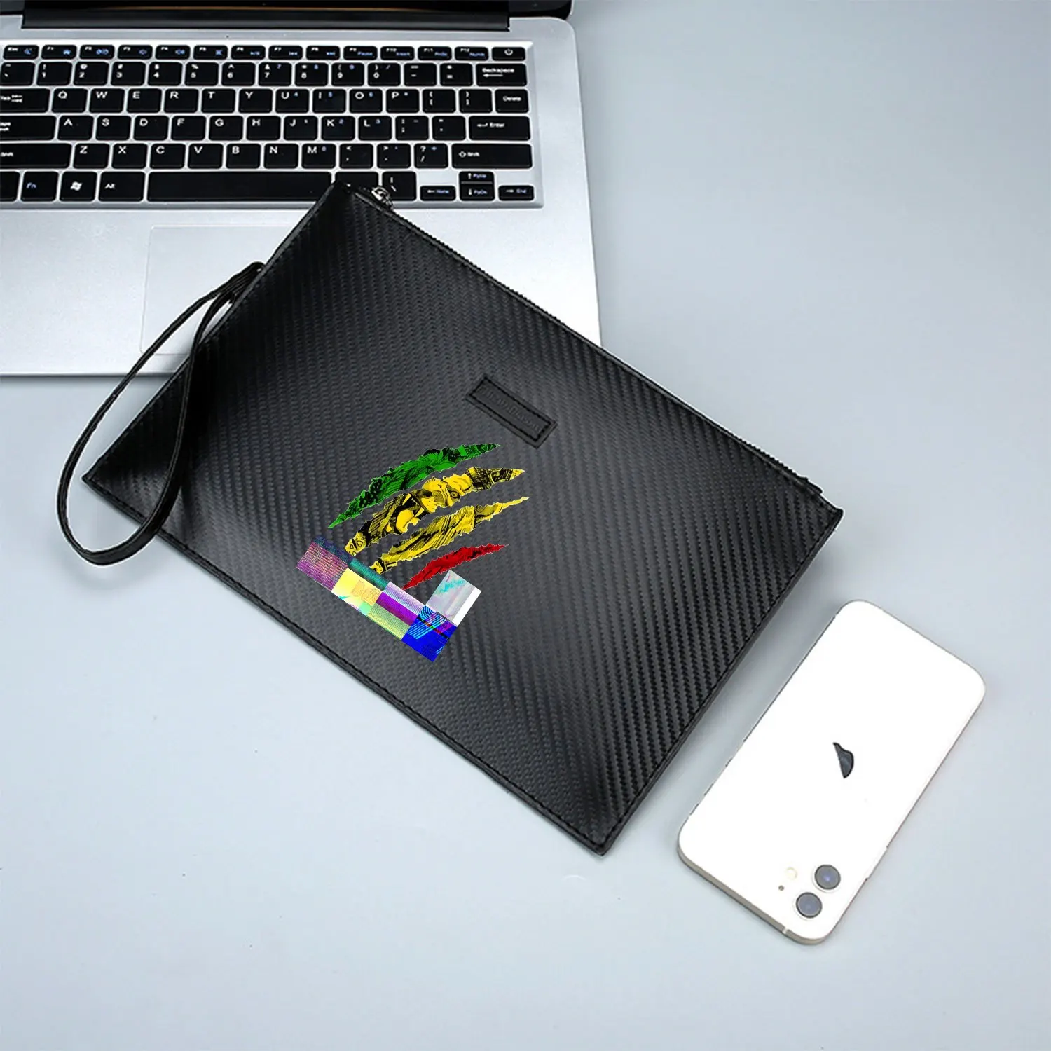 مخالب تمزيق الحيوان صورة نابضة بالحياة حقيبة يد رجالية أنيقة مطبوعة من البولي يوريثان عصرية وعملية للحمل اليومي