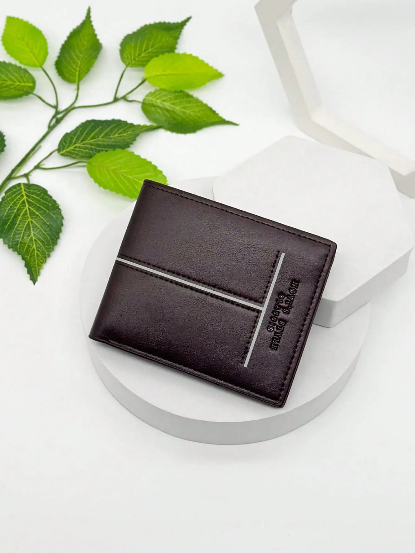 

Men's Fashionable Minimalist Short Wallet - Compact and Stylish Wallet for Young Students, Business Professionals, and Commuters