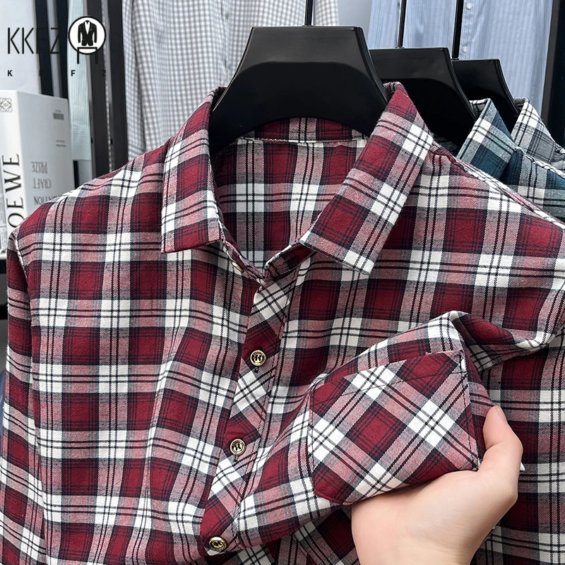 Herren Kariertes Langarmhemd mit Reverskragen, Knitterfreier Stoff, Lässiges Business-Alltagshemd mit Einzeltasche