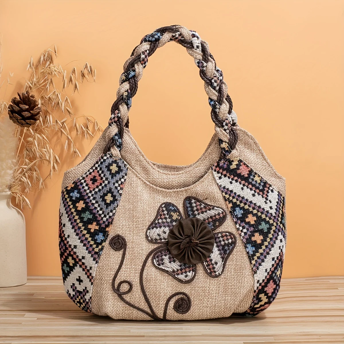 

Handmade Floral Ethnic-Style Handbag - DIY Exclusive Gift - Perfect for Shopping Trips, Unisex Clutch - Ideal Birthday Present.