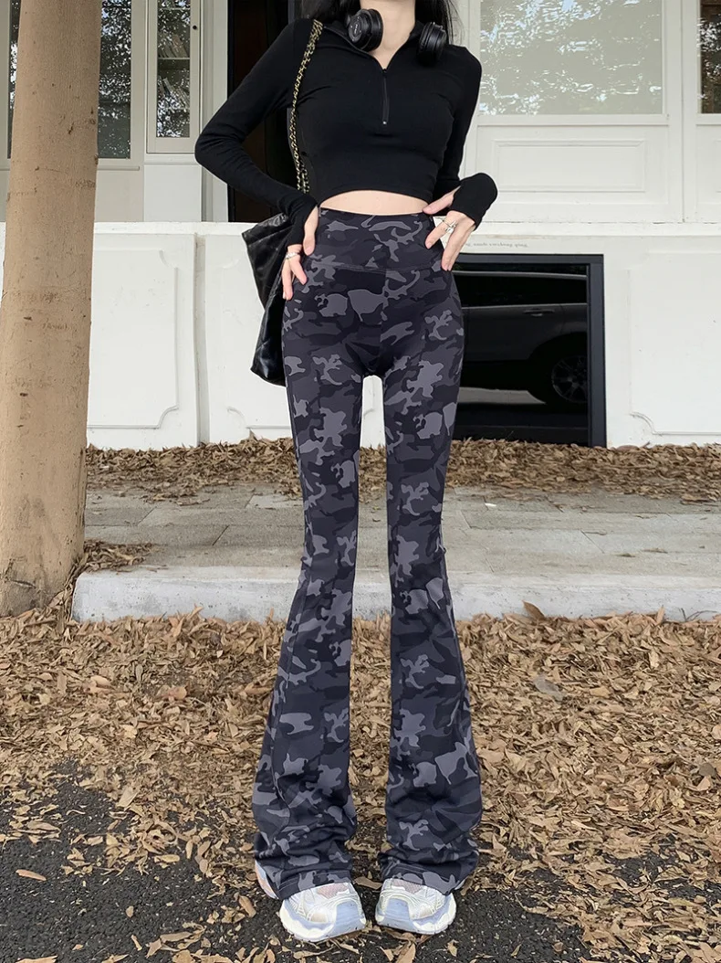 جديد 2025 سراويل نسائية مموهة صغيرة السحب ملابس نسائية سراويل يوغا متوهجة سراويل عصرية راقية مموهة