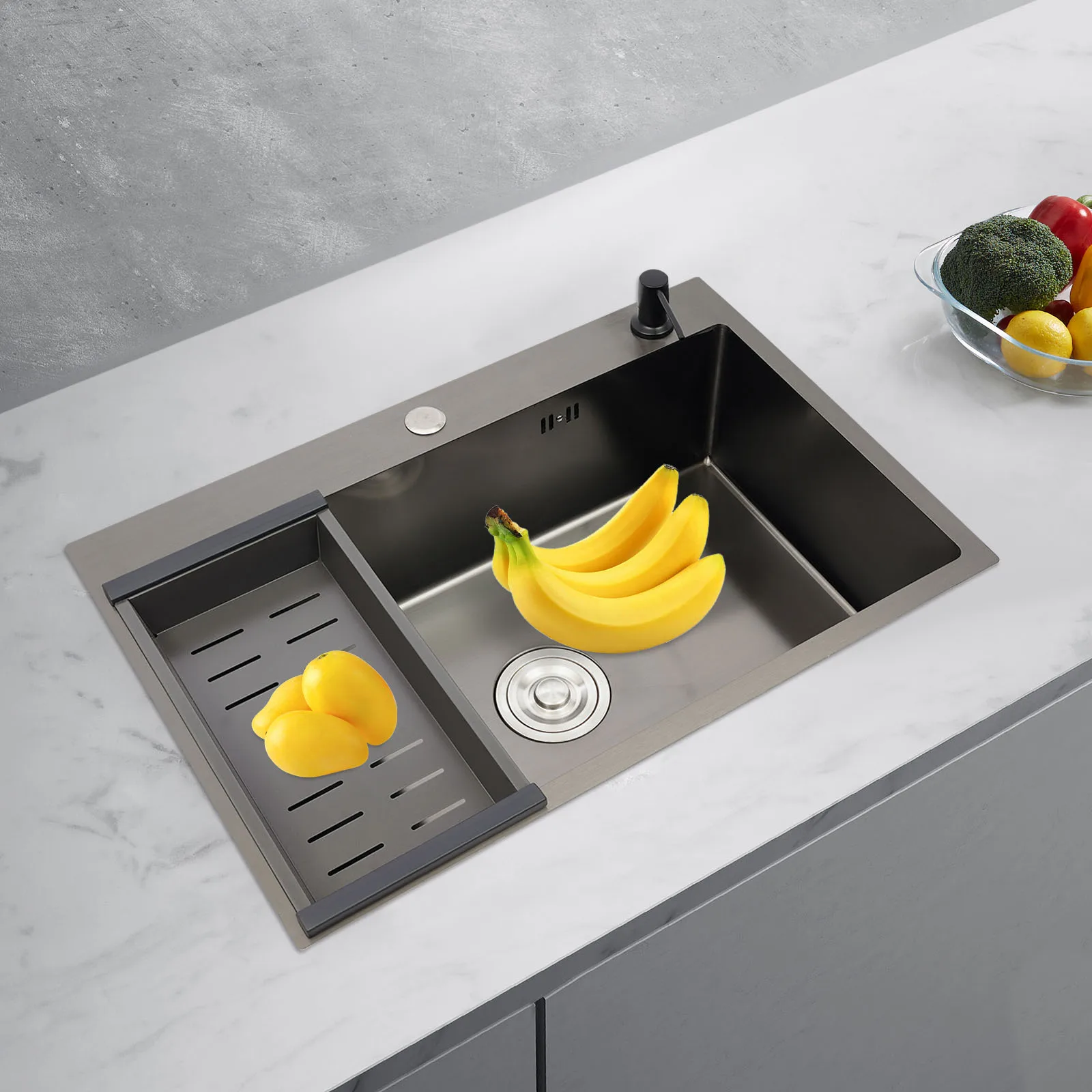 Stainless Steel Kitchen Sink with Draining Basket Soap Dispenser Utility Sink and Drainer with Efficient for Home Kitchen