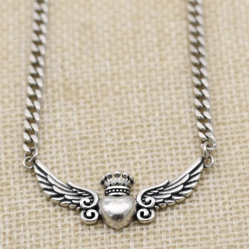 Korean version 925 sterling silver fashion heart-shaped angel wing crown pendant Women's fresh collarbone chain necklace short