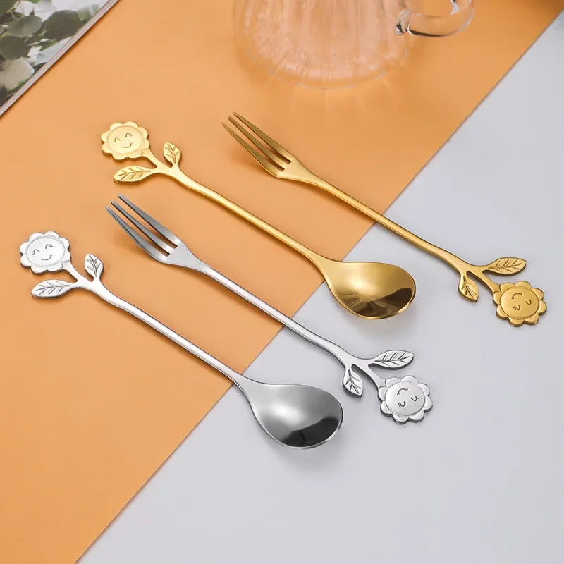 New Stainless Steel Spoon Smiley Sunflower Handle Coffee Spoon Fork Gold Dessert Ice Cream Spoon TeaSpoon Kitchen Accessories