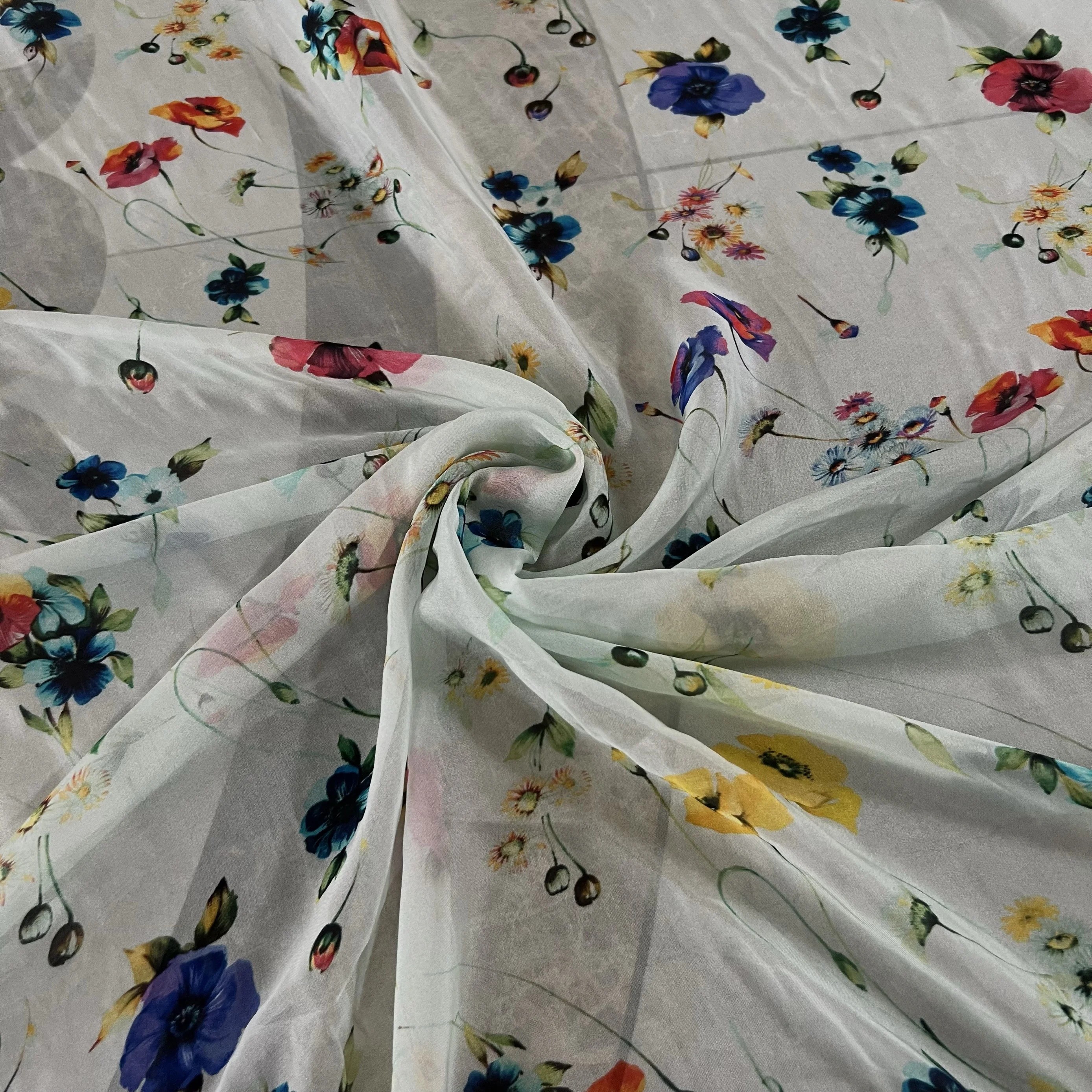 

1 meter 100% Mulberry Silk 10 momme Thin Type Chiffon Silk Fabric Light Green Floral Printed 140cm 55" wide by the yard XX403