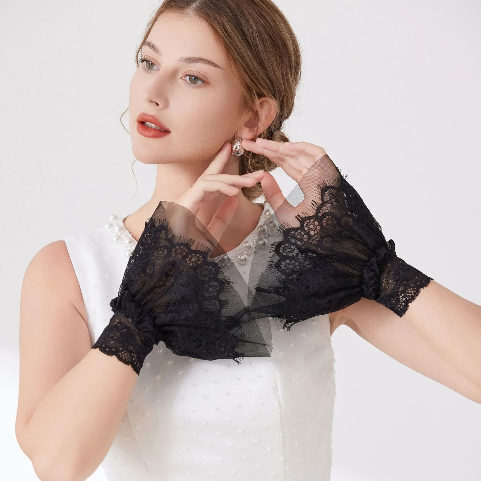 capa-de-manga-com-acabamento-de-renda-preta-2026-para-vestidos-femininos-design-moderno-e-elegante