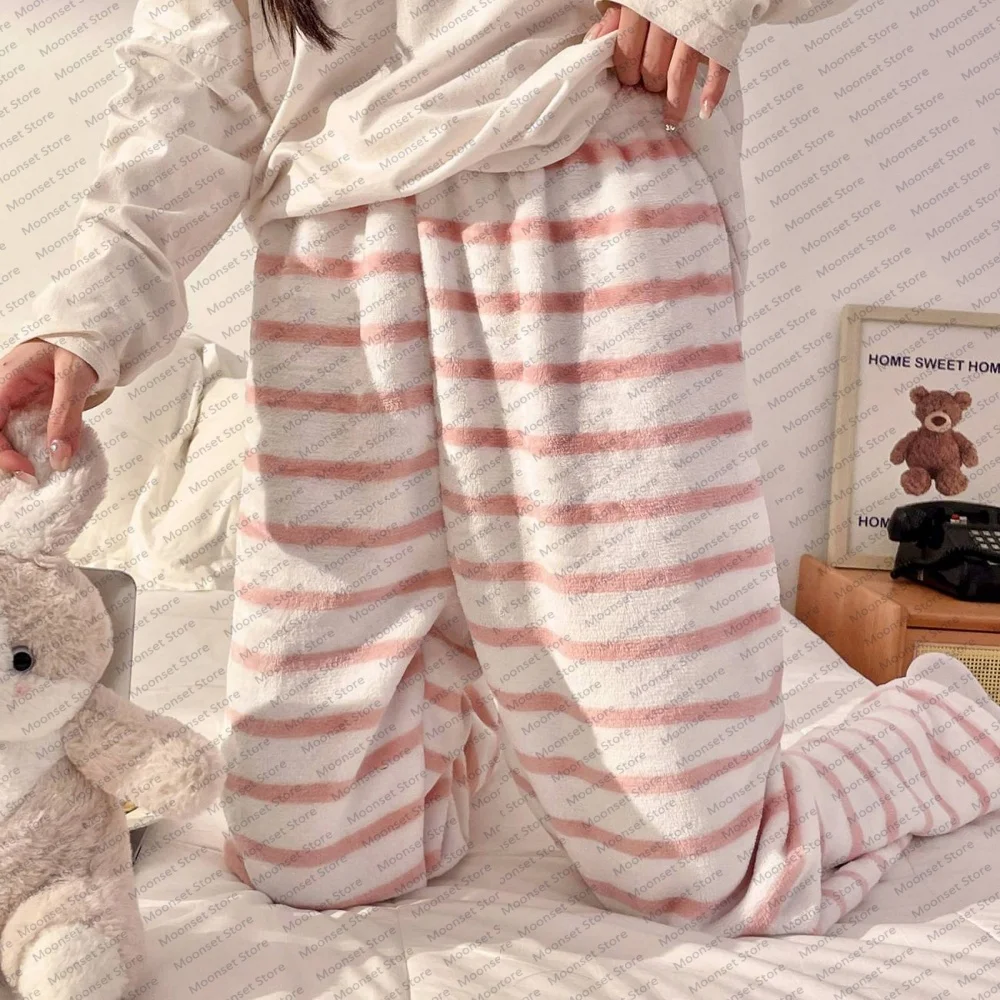 

Flannel thermal pajama pants for women in autumn and winter with striped patterns can be worn outside Classic versatile Trousers