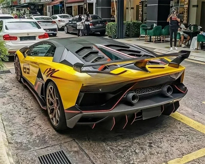 SVJ Style Carbon Fiber Body Kit For Lamborghini Aventador LP700 LP720 LP750 Car Bumper Front Bumper Rear Bumper