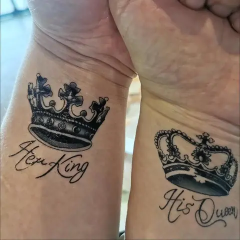Queen King Crown Tattoo Stickers Temporary Tattoos Couple Tattoo Waterproof Fake Tattoos Lovers Wrist Tattoo Tatuajes Temporales