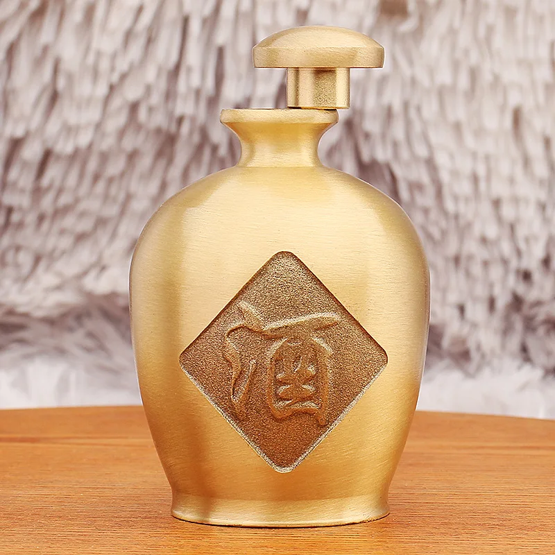 Pure Copper Mini Jar Home Cabinet Decoration Creative Handheld Piece Wine Bottle Ornament Hot-Selling Craft in Scenic