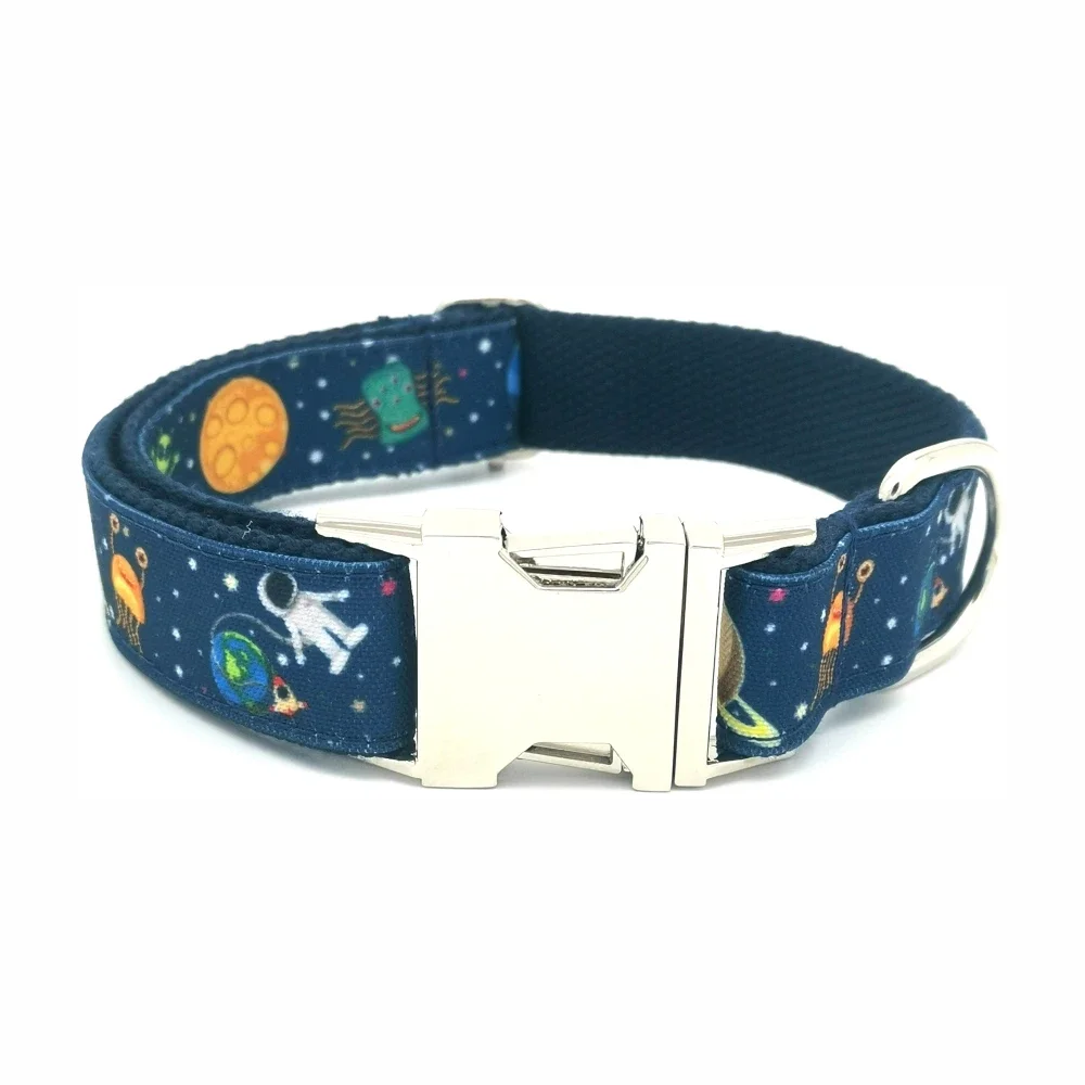 Collar personalizado para mascotas, etiqueta de identificación para nombre de cachorro, cohete espacial, duradero, ajustable, monstruo Alien,