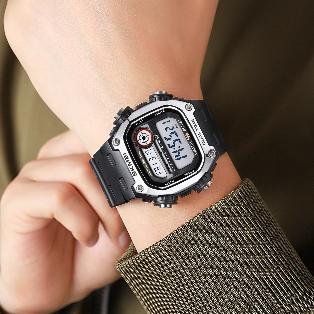 SKMEI العد التنازلي الرقمي الساعات العسكرية الرياضية للرجال النساء موضة 5Bar مقاوم للماء ساعة توقيت ساعة تنبيه الضوء الخلفي ساعة اليد