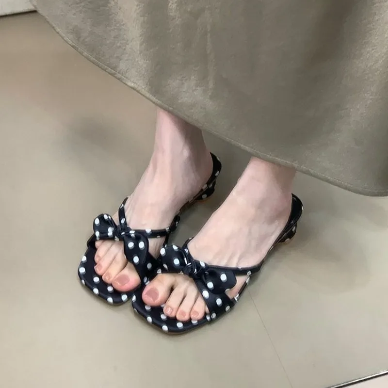 

Polka Dot Bow Slippers for Women's Outward Wear 2026 Summer New Square Slippers