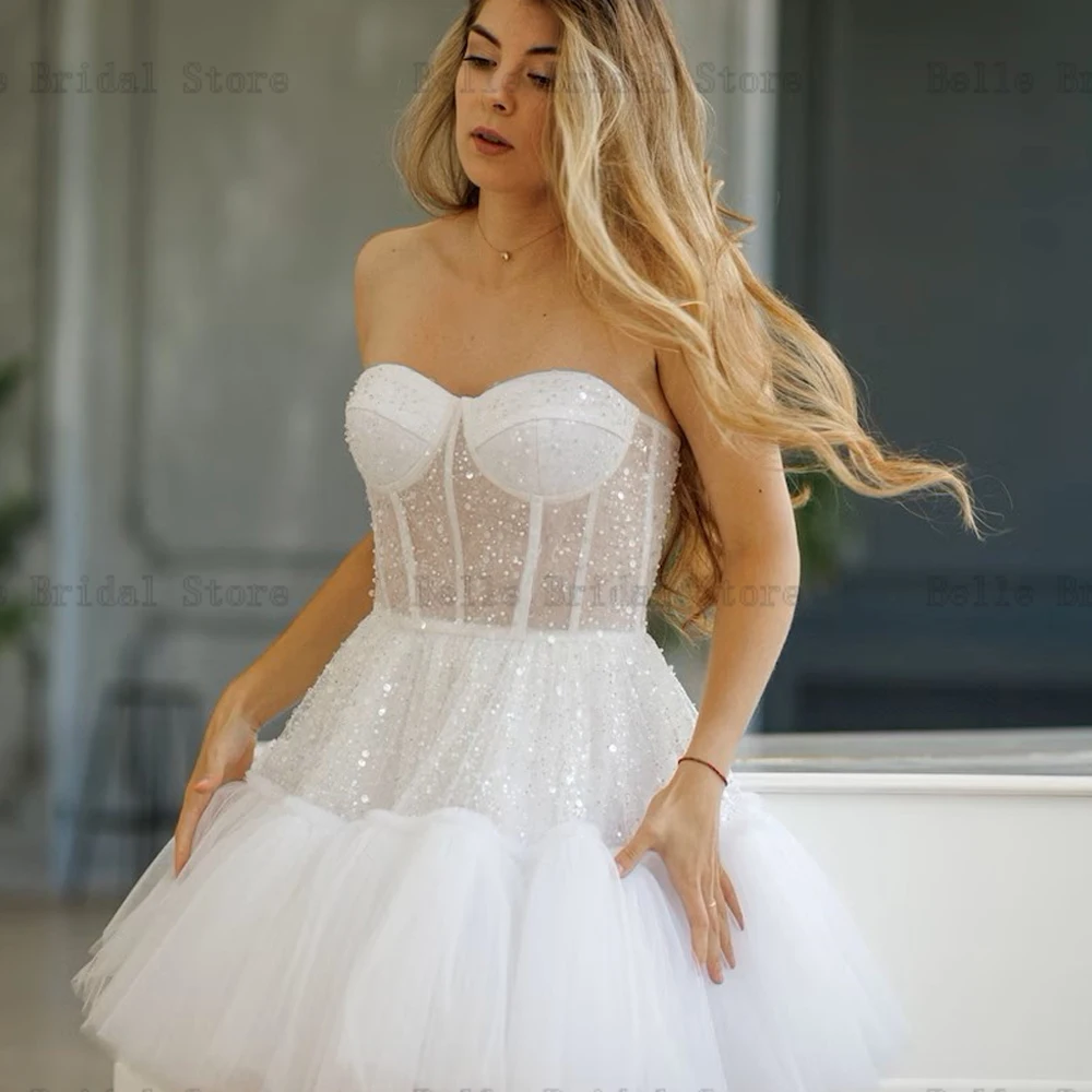 Abiti da sposa corti abiti da sposa con scollo a cuore senza maniche con paillettes di perle sopra il ginocchio lunghezza a-line Tulle Vestidos De Novia