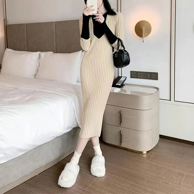 

Hotsweet Contrasting Colors Dresses Autumn Winter New Knitted Slim Stylish Patchwork Women's Clothing Elegant Bag Hip Midi Dress