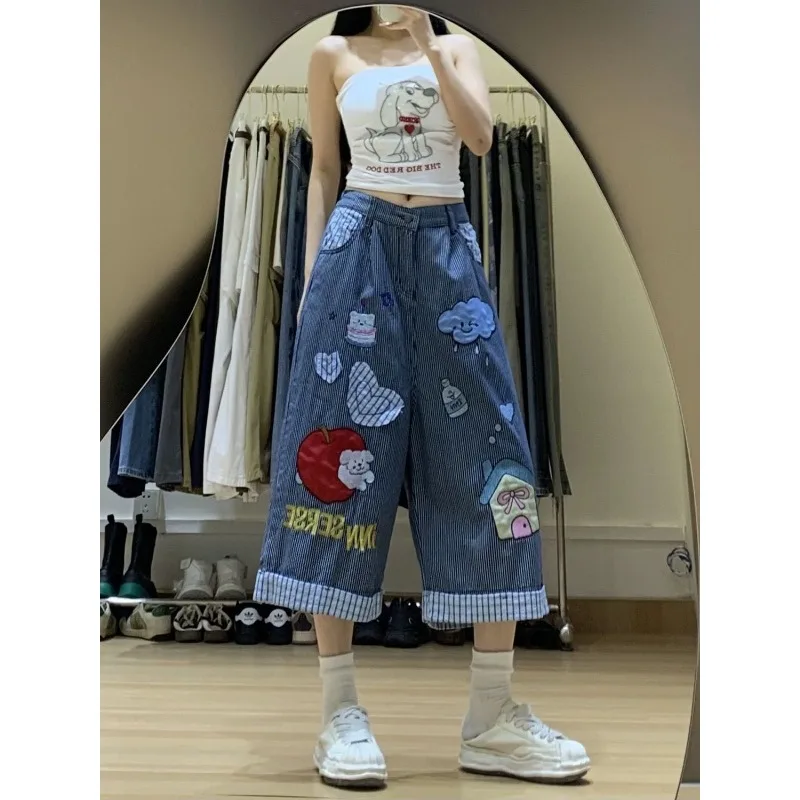

2026 Summer Women's American Vintage Cartoon Embroidery Jeans Thin Stripe Splicing Slimming Wide Leg Capri Pants pantalones y2k