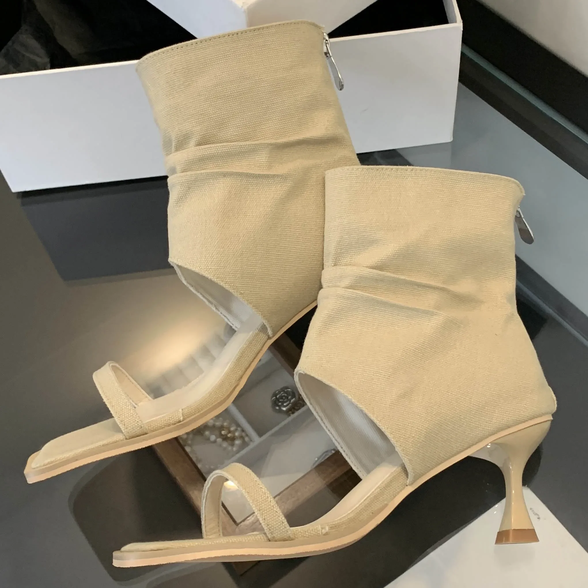 

Eilyken New Design Summer Hollow Out Zipper Women Ankle Boots Sandals Fashion Square Toe Thin Low Heels Ladies Shoes