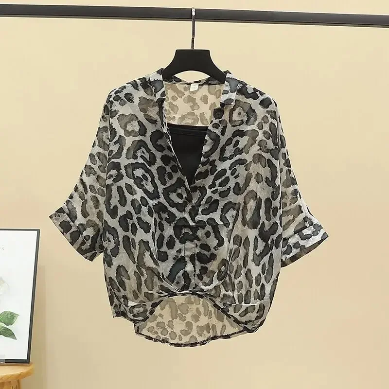 Kemeja blus wanita lengan cetak tiga perempat longgar kerah V antik motif macan tutul rompi hitam pakaian wanita dua potong 2025