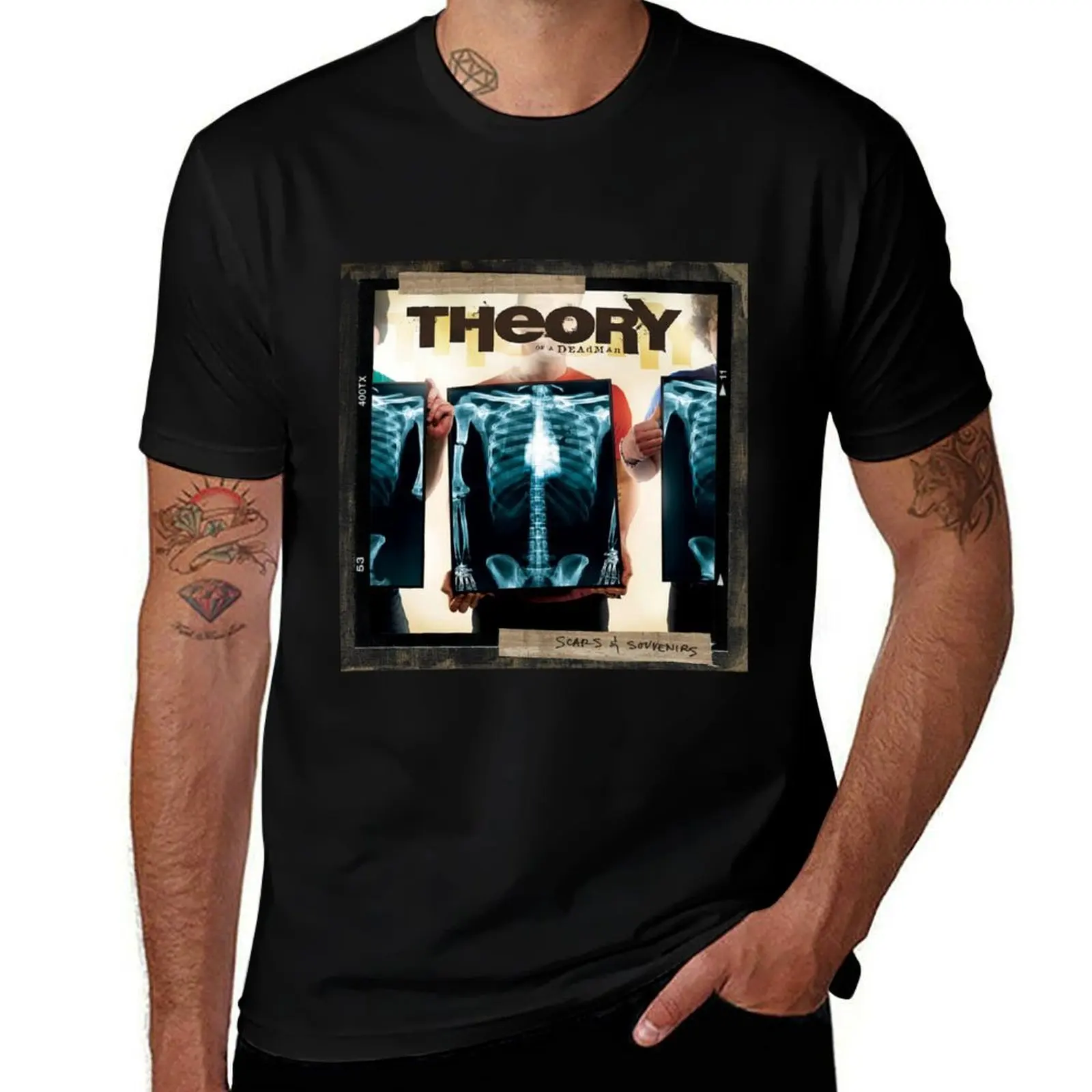 Scars souvenirs T-Shirt Holiday Lightweight T-Shirt